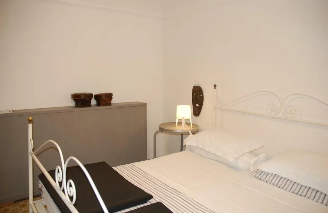 Virginias B&B-1